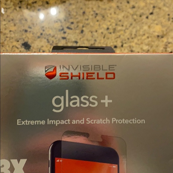 iPhone 8+ screen protector Zagg - Picture 5 of 5